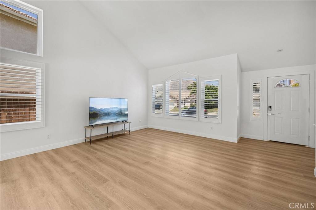 Riverside, CA 92507,5731 Applecross DR
