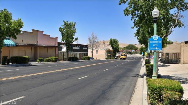 Victorville, CA 92395,15572 7th ST