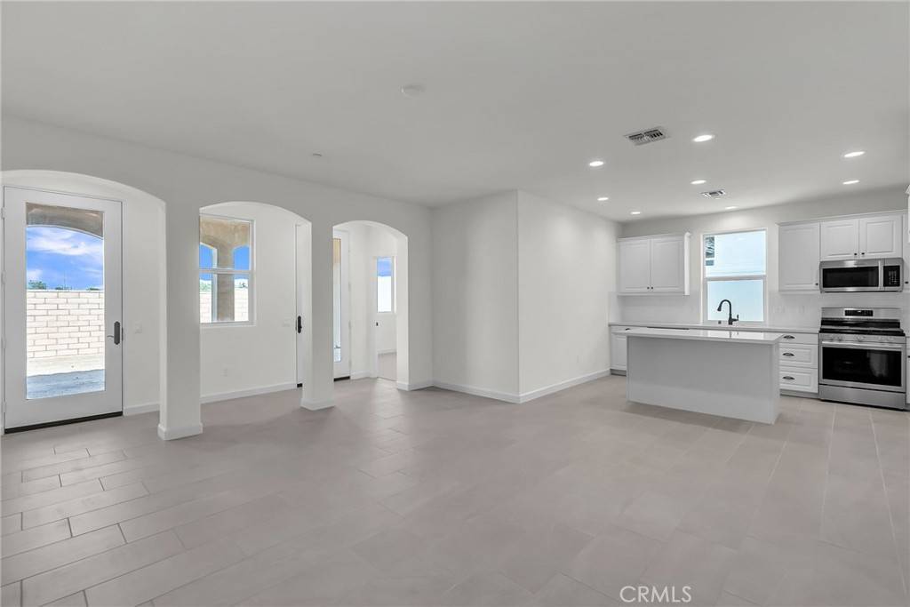Yucca Valley, CA 92284,7420 Desert Sky DR