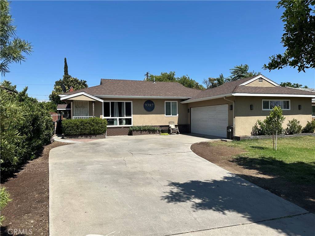 Fontana, CA 92335,9387 Frankfort AVE