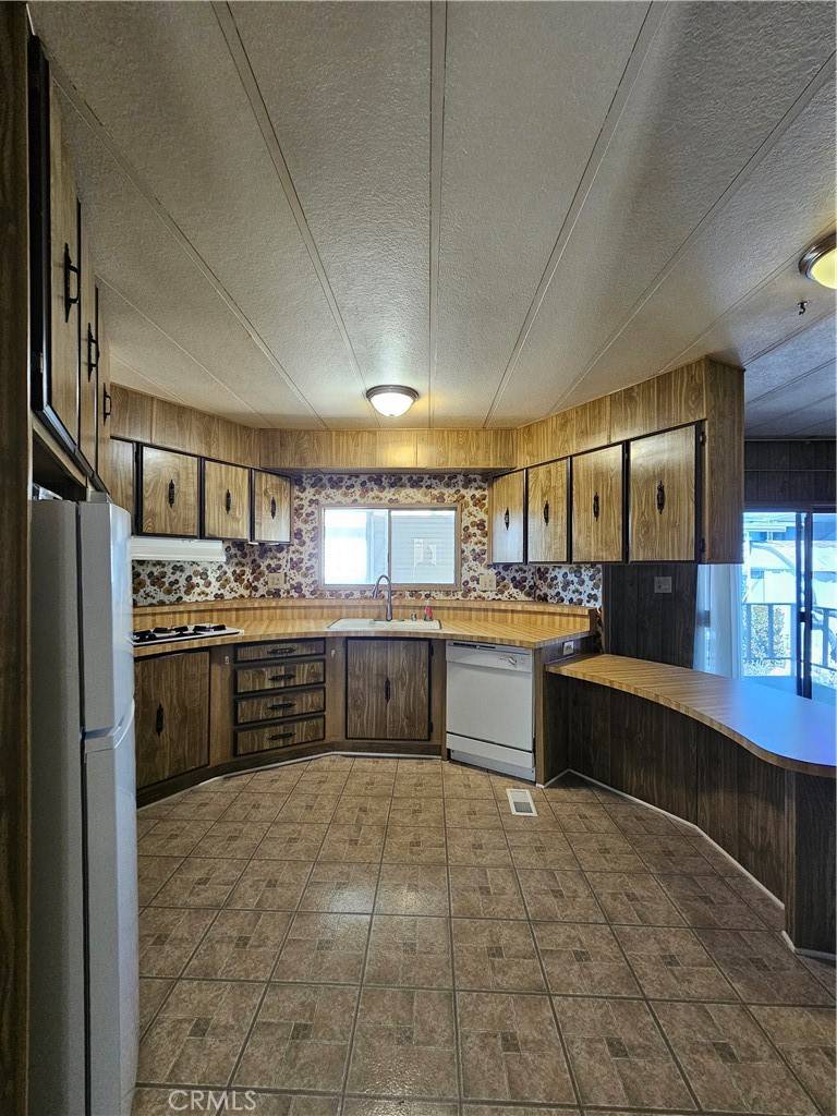 Moreno Valley, CA 92557,23820 Ironwood AVE #173