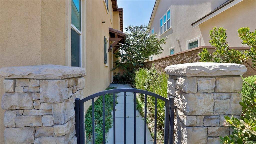 Ontario, CA 91762,2832 E Clementine DR