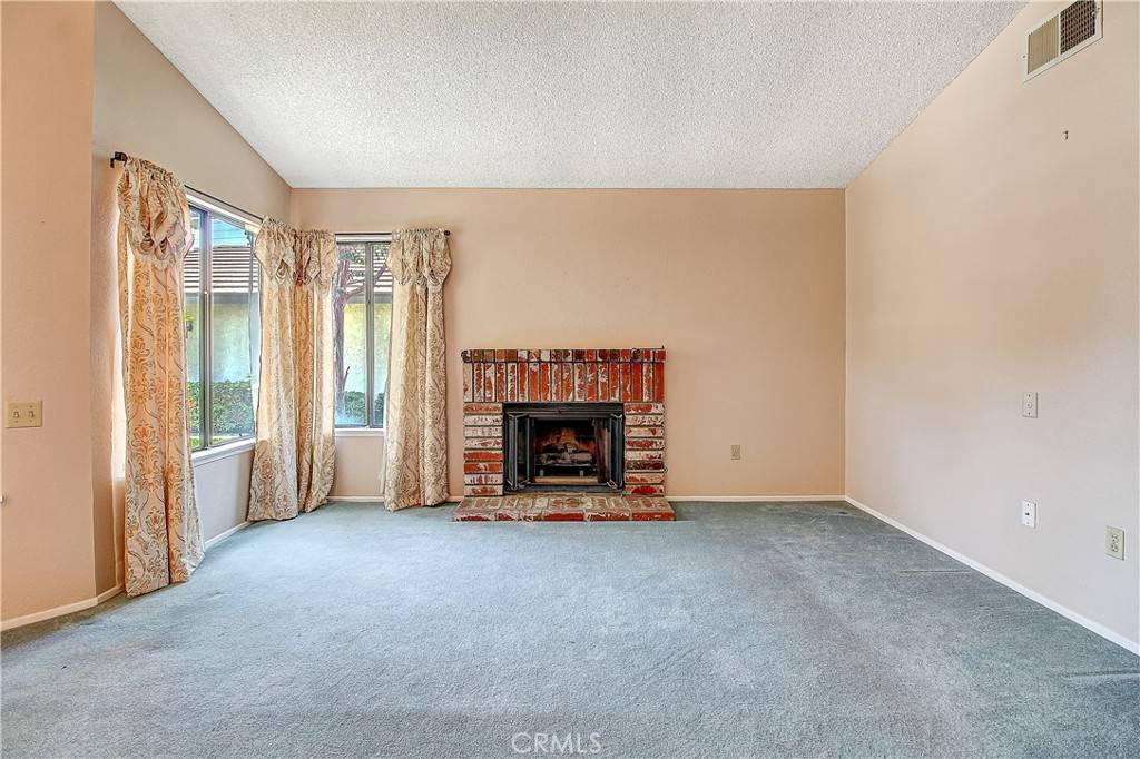 Riverside, CA 92507,5050 Canyon Crest DR #5