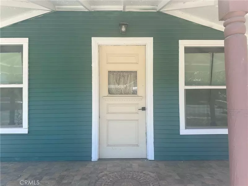 6932 Cole Ave, Highland, CA 92346