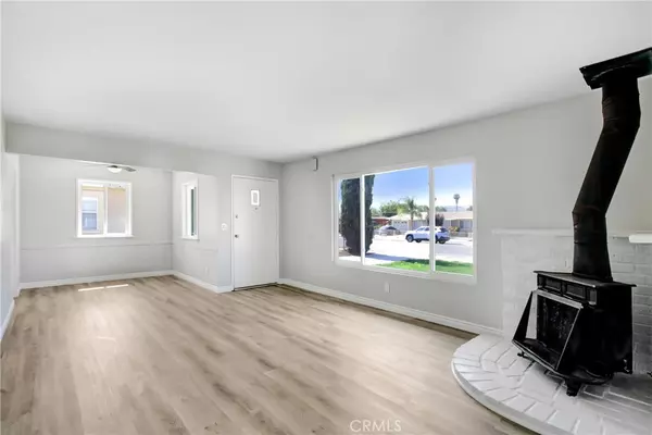 Hemet, CA 92543,136 W Mayberry AVE