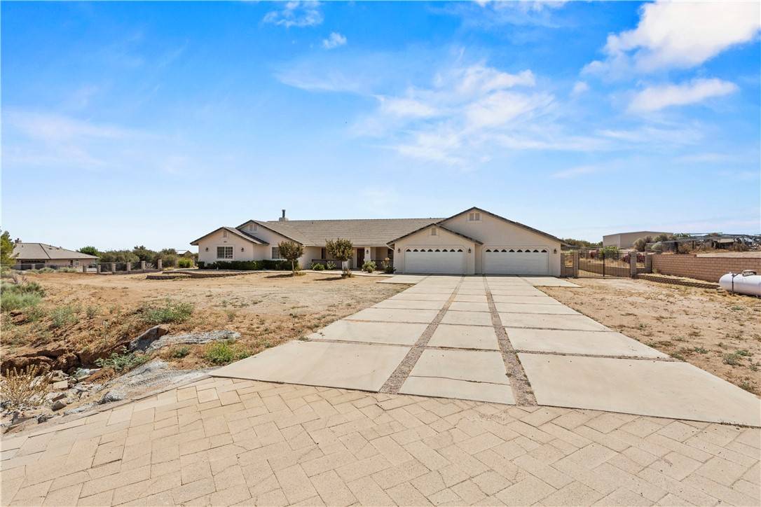 8379 Beaver AVE, Phelan, CA 92371