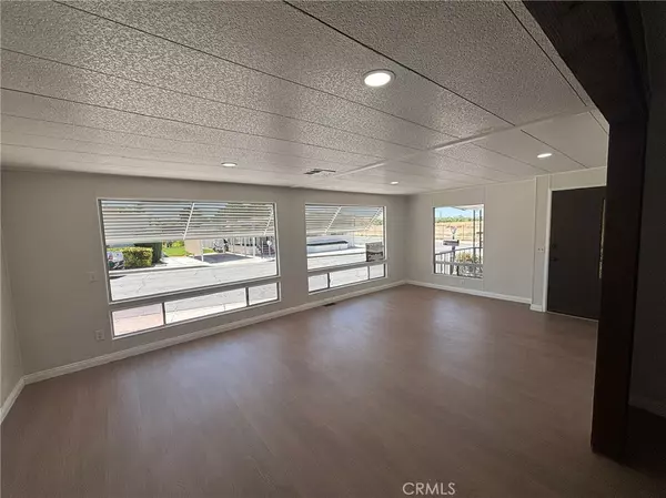 Victorville, CA 92395,15940 Stoddard Wells RD #57