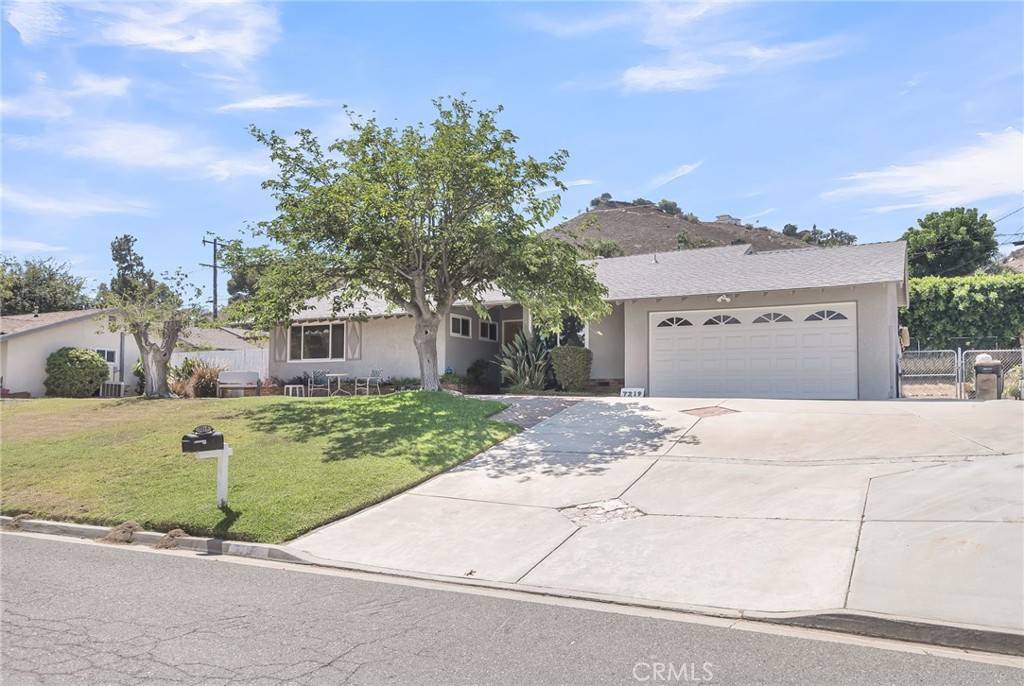 Jurupa Valley, CA 92509,7219 Font AVE
