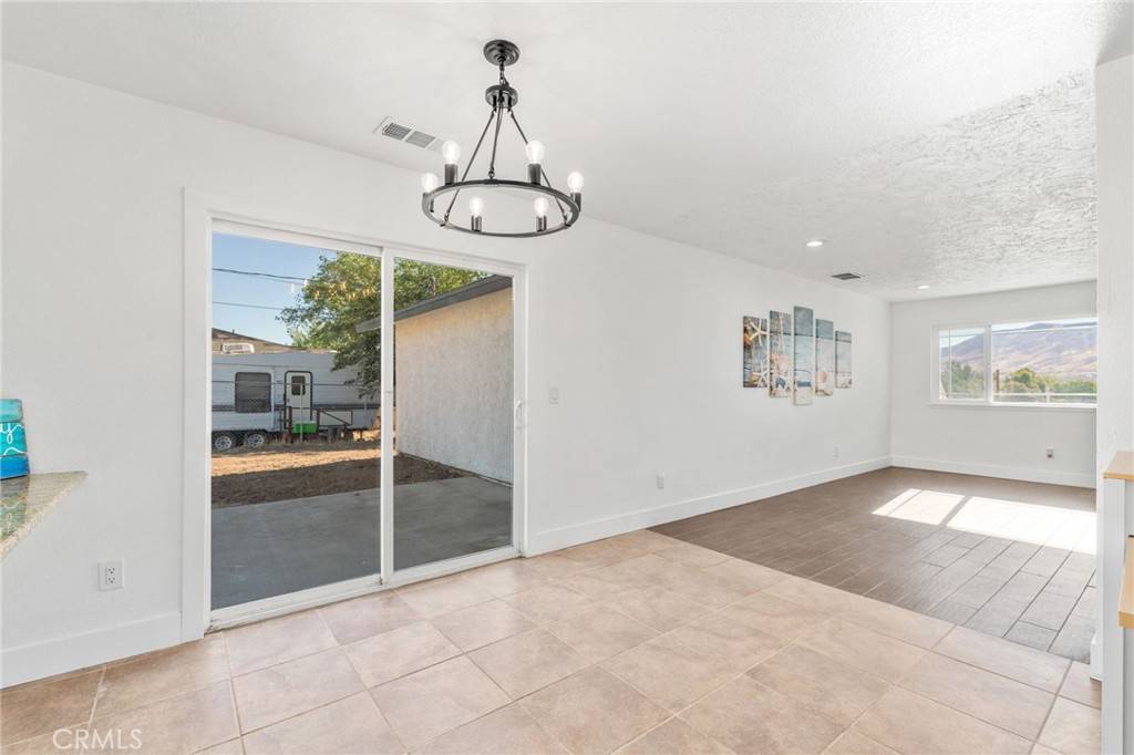 Hesperia, CA 92345,7990 Arrowhead Lake RD