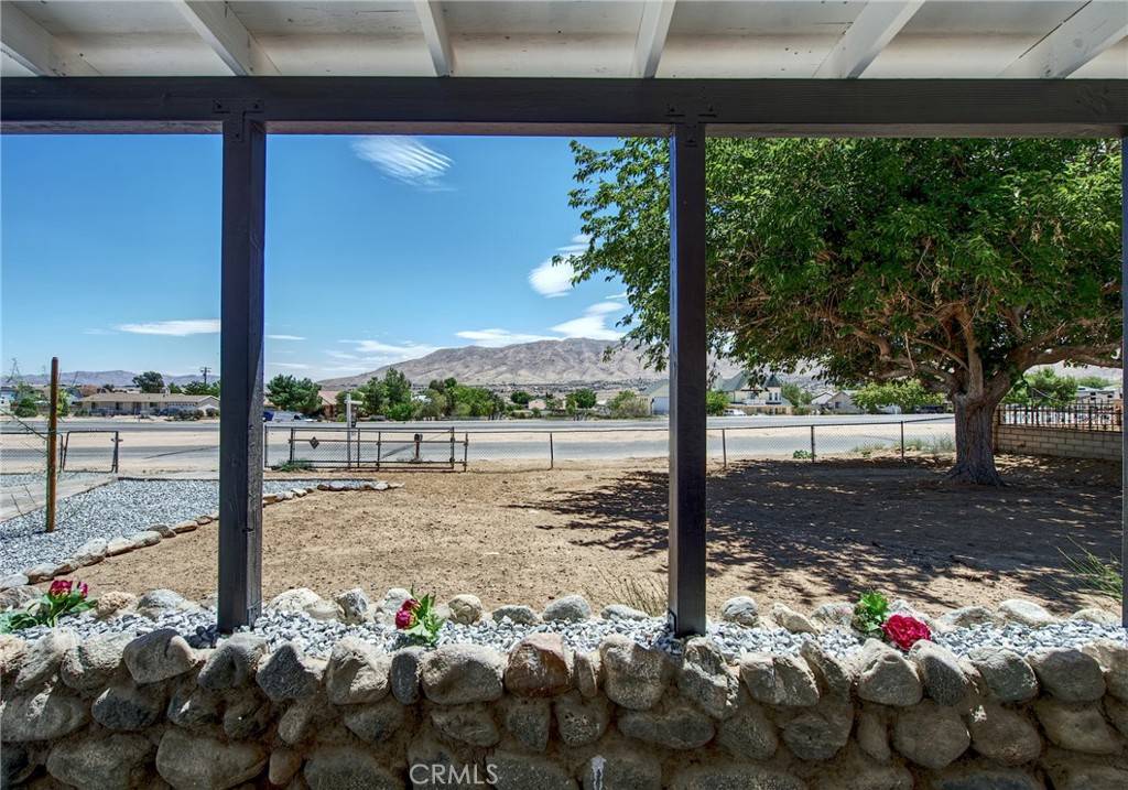 Hesperia, CA 92345,7990 Arrowhead Lake RD