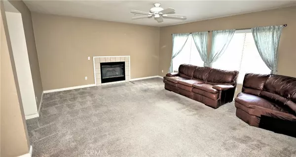 Fontana, CA 92336,5825 Opal CT