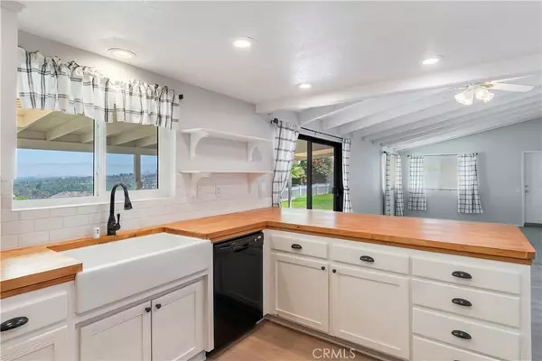 Riverside, CA 92503,14460 Quailridge DR
