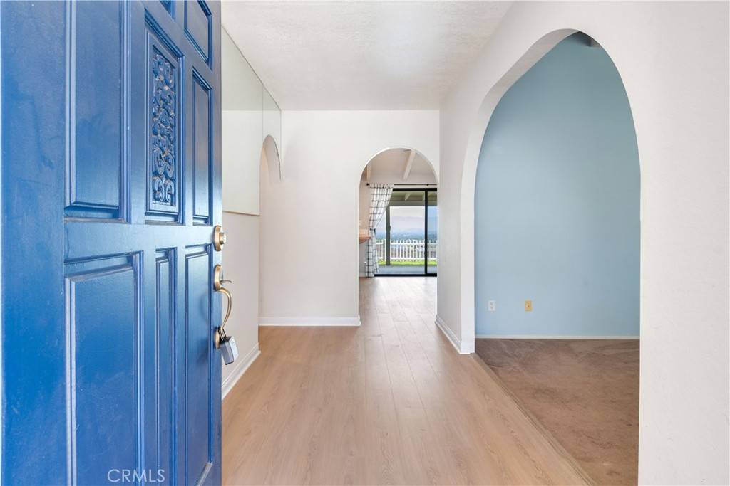 Riverside, CA 92503,14460 Quailridge DR