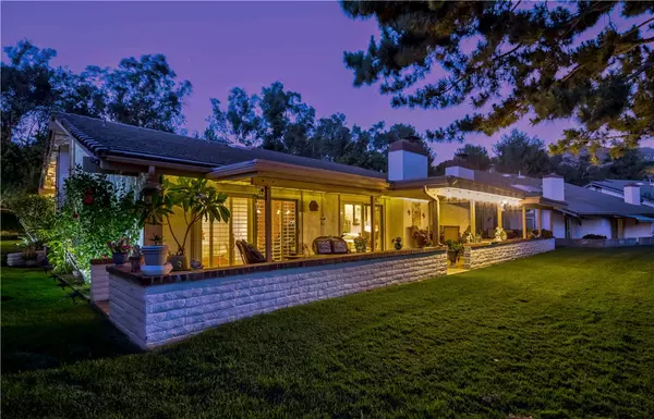 Riverside, CA 92507,662 Via Zapata