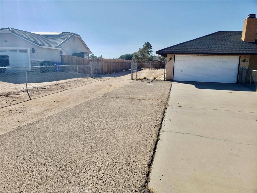 Apple Valley, CA 92308,21202 Balsa ST