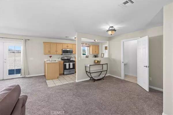 Helendale, CA 92342,15080 Birdie LN