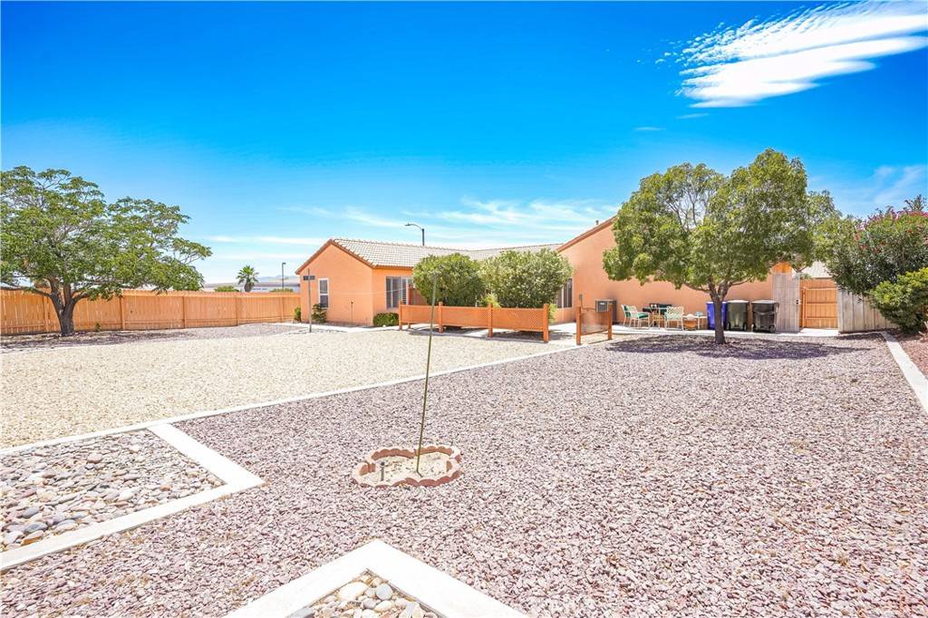 Victorville, CA 92392,13696 Freedom WAY
