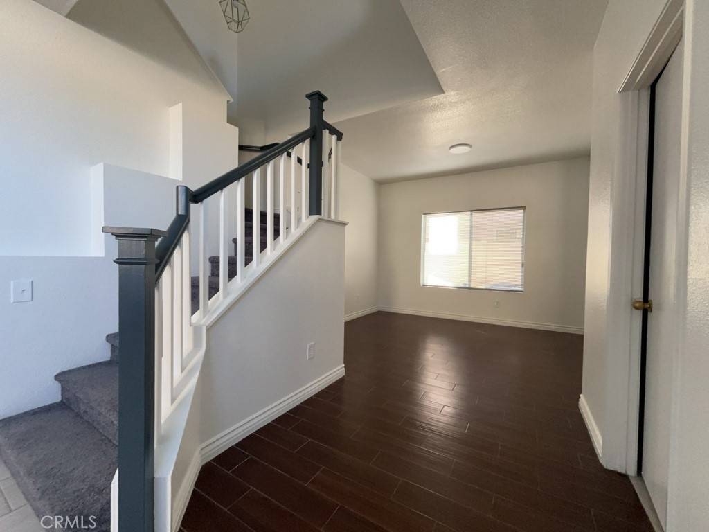 Jurupa Valley, CA 92509,5236 Quapaw WAY