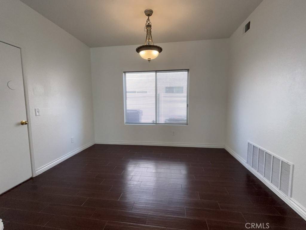 Jurupa Valley, CA 92509,5236 Quapaw WAY
