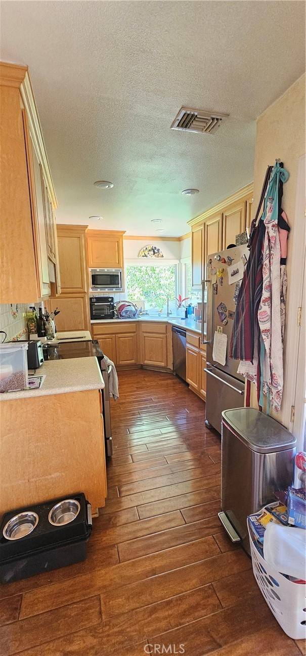 Redlands, CA 92373,1438 Bella Vista