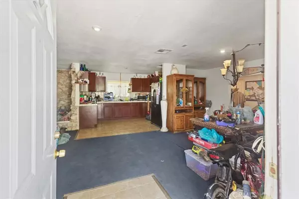 Newberry Springs, CA 92365,32900 Dune Road.