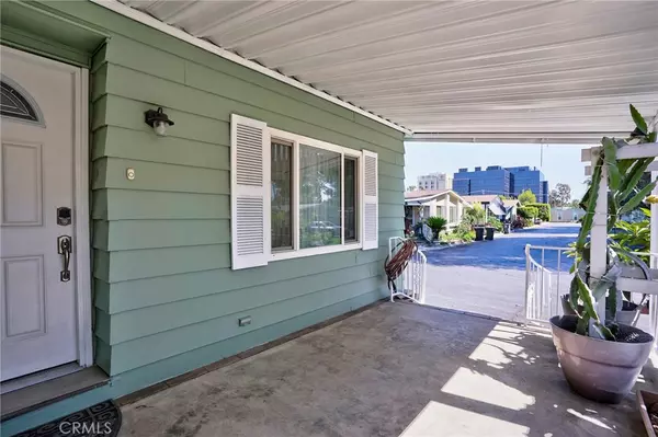 Anaheim, CA 92801,1919 W Coronet AVE #164