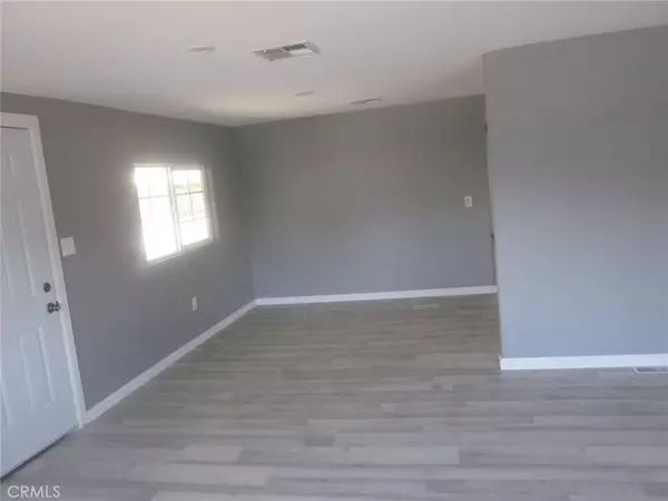 Hemet, CA 92543,332 N Lyon AVE #111