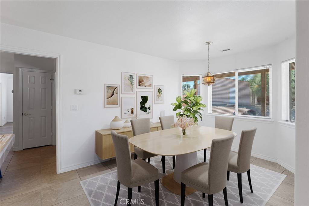 Oak Hills, CA 92344,9735 Highland RD