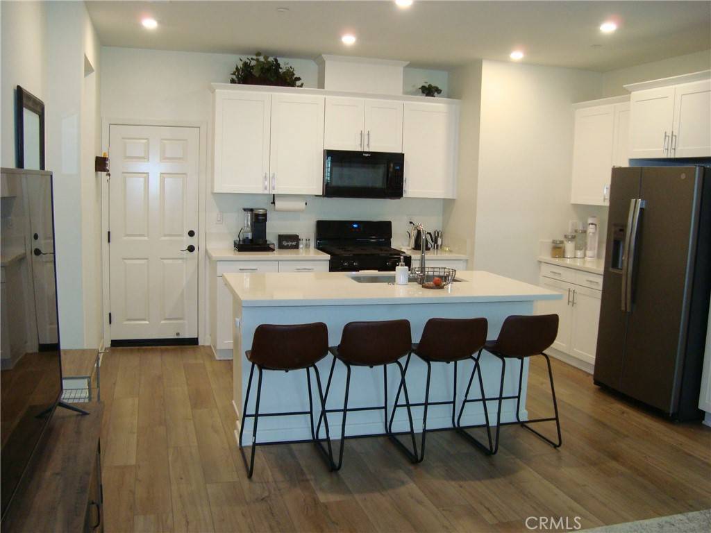 Rialto, CA 92376,435 N Beechwood AVE