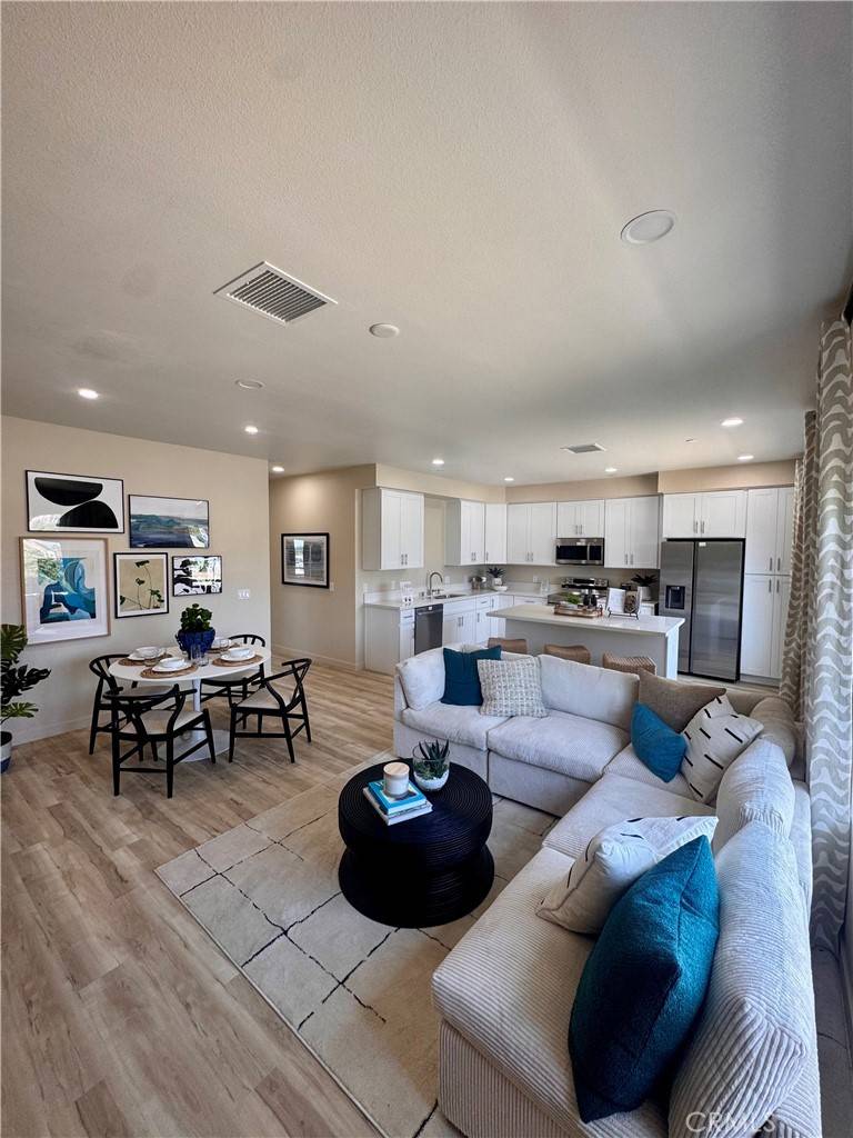 Fontana, CA 92335,144228 Bing AVE