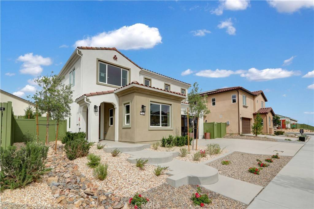 Hesperia, CA 92345,17163 Kent ST