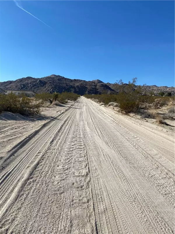 29 Palms, CA 92277,0 Que Pass LN
