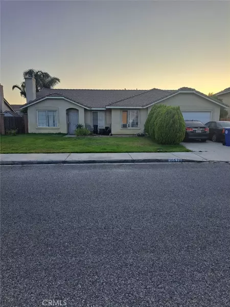 10576 Horseshoes Dr, Bloomington, CA 92316
