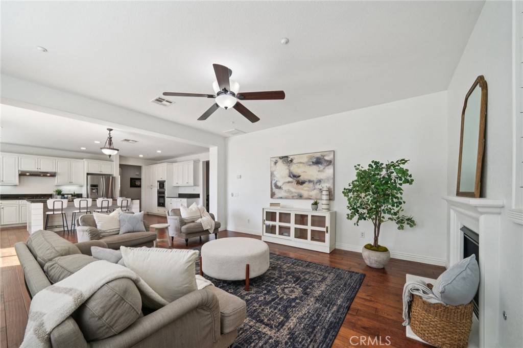 Fontana, CA 92336,4805 Dovehurst WAY