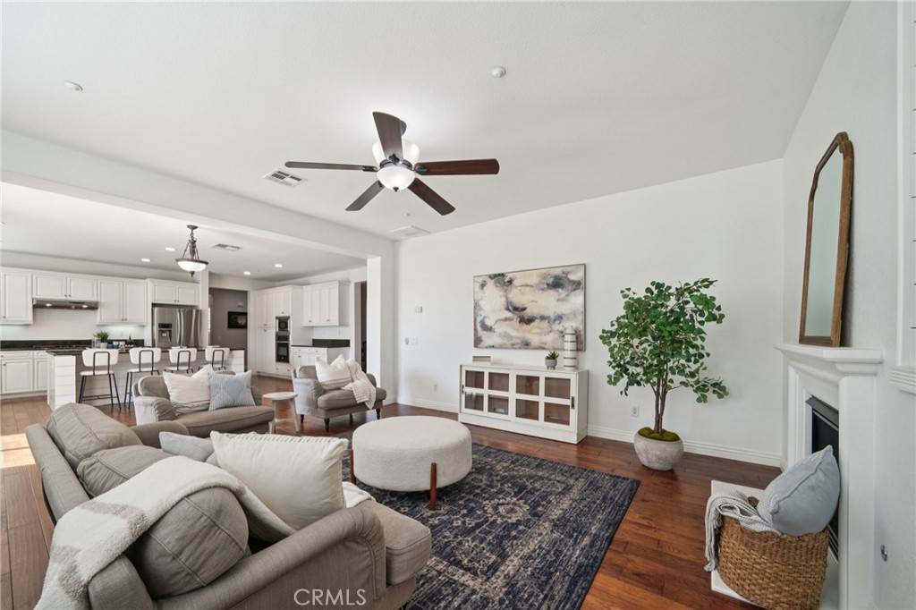 Fontana, CA 92336,4805 Dovehurst WAY