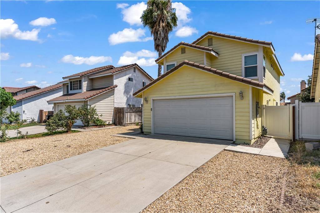 Rialto, CA 92376,841 E Jackson ST