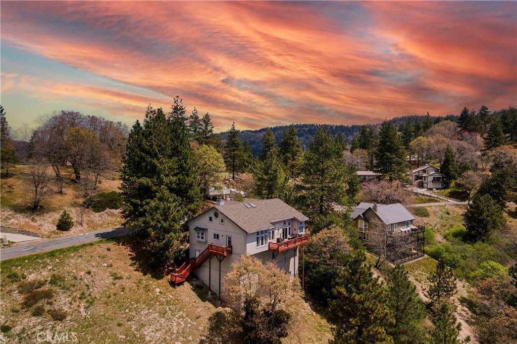 30191 Enchanted WAY, Running Springs, CA 92382