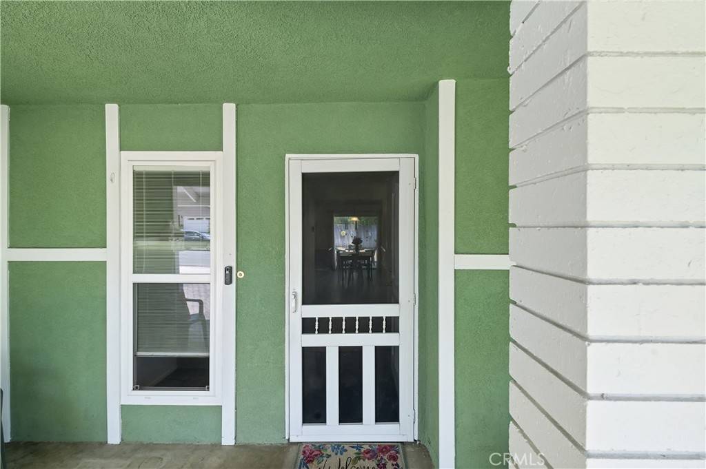 Corona, CA 92882,1502 S Merrill ST