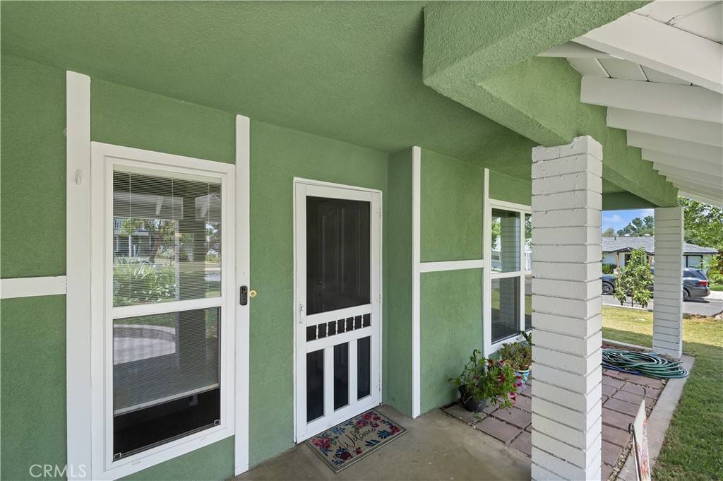 Corona, CA 92882,1502 S Merrill ST