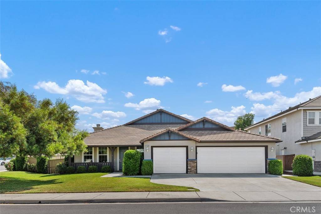 17648 Fan Palm LN, Riverside, CA 92503