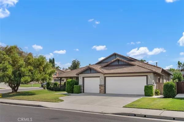 Riverside, CA 92503,17648 Fan Palm LN