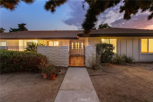 Riverside, CA 92506,1560 Via Tioga