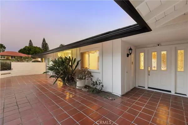 Riverside, CA 92506,1560 Via Tioga