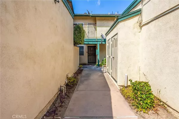 San Bernardino, CA 92407,2652 Shadow Hills DR