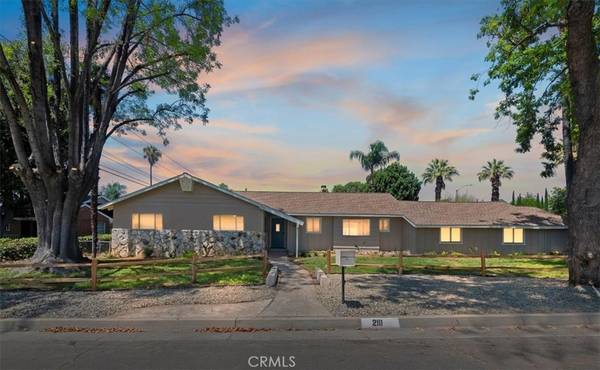 2111 Elsinore RD, Riverside, CA 92506