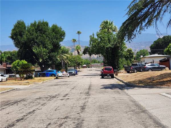 San Bernardino, CA 92404,5680 Bonnie ST