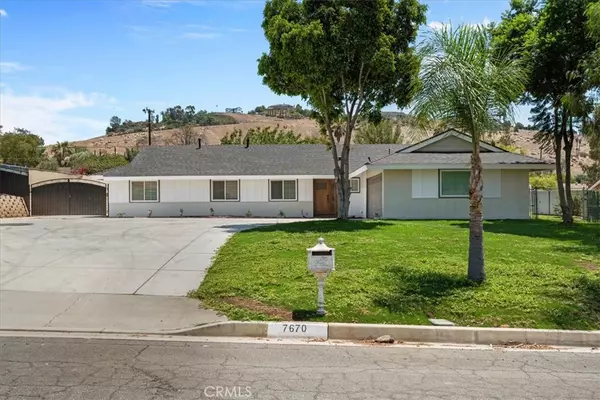 Jurupa Valley, CA 92509,7670 Lakeside DR