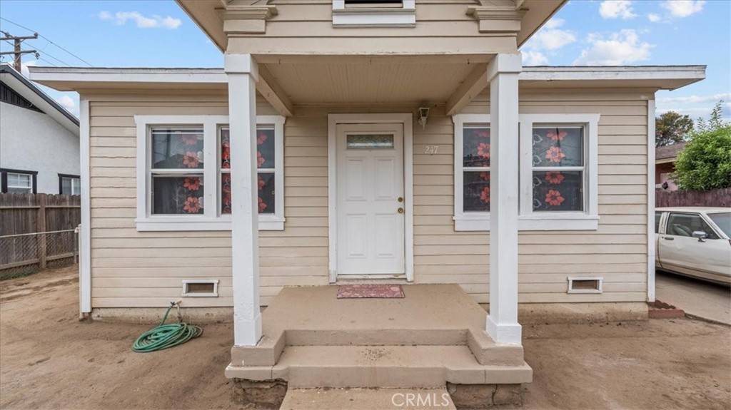 247 Cedar CT, Montebello, CA 90640