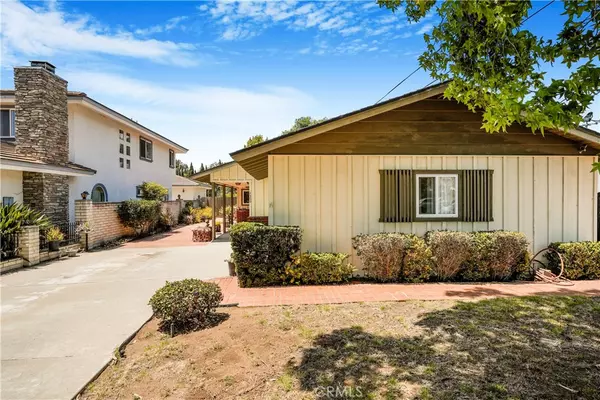 Carlsbad, CA 92008,1300 Oak AVE