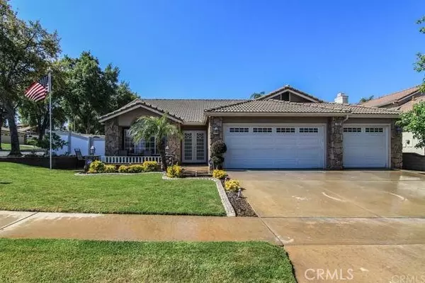 730 Black Oak CIR, Corona, CA 92881